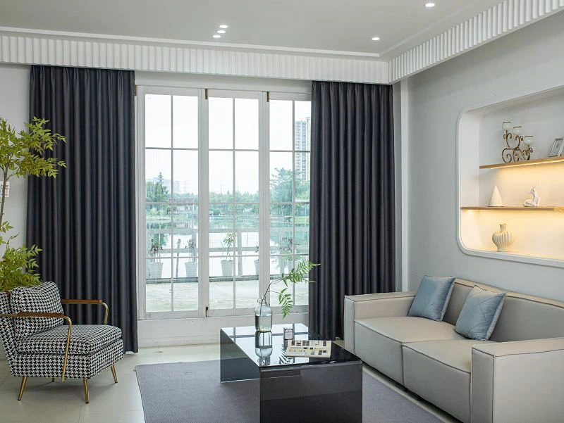 Fabrik Plain Solid Blackout